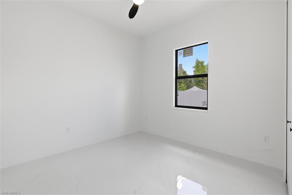 3009 3rd St W Property Photo 16