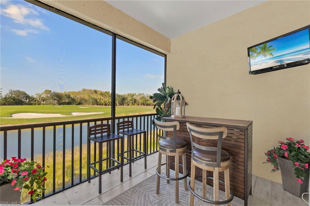 10251 Glastonbury Cir 201 Property Photo 10