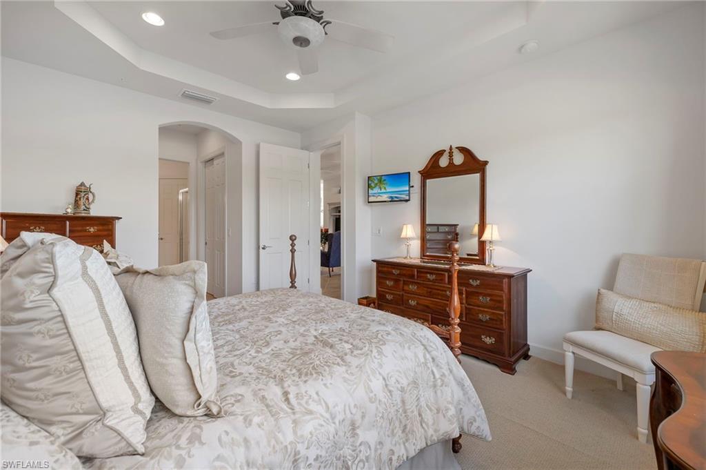 10251 Glastonbury Cir 201 Property Photo 14