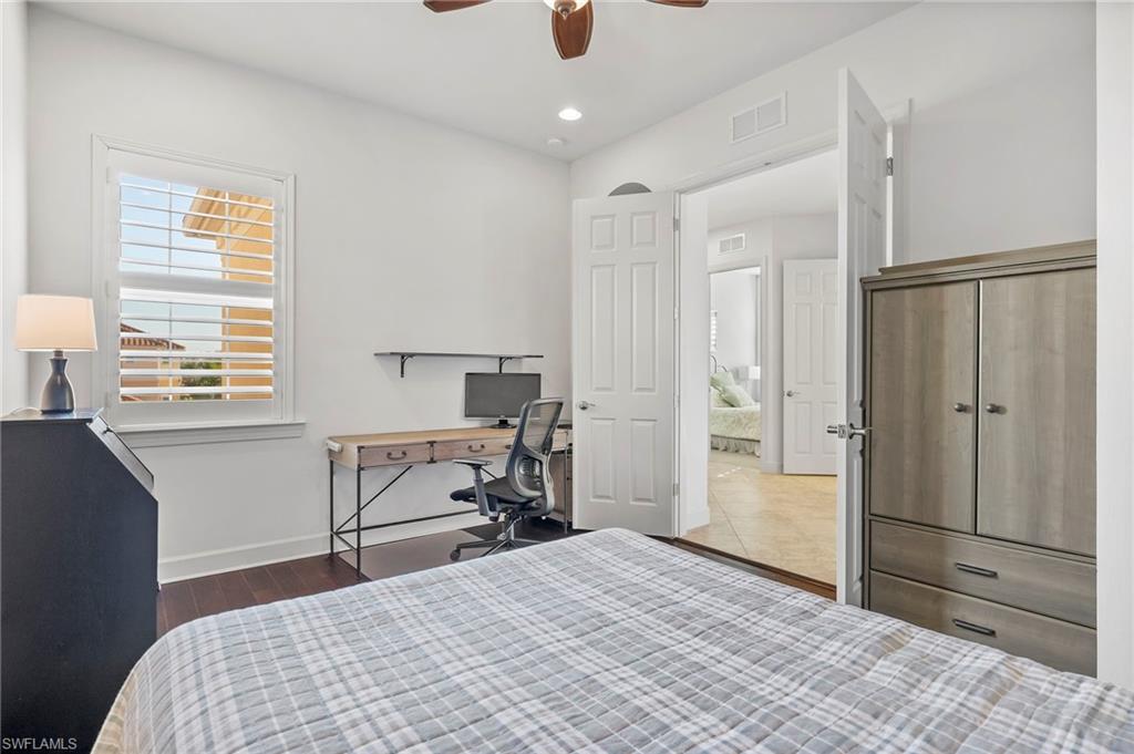10251 Glastonbury Cir 201 Property Photo 21