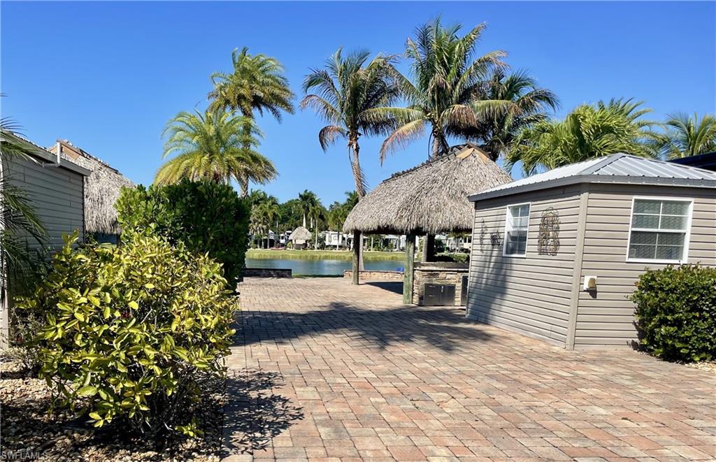 5230 Pineland Daisy Trl Property Photo 3