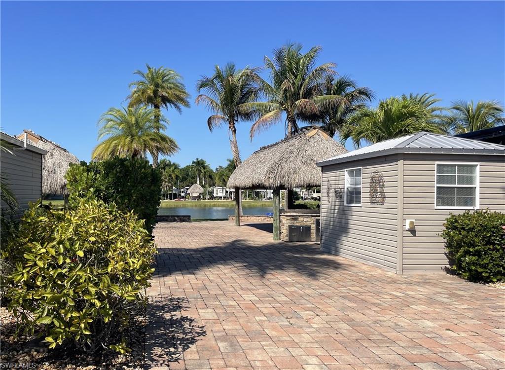 5230 Pineland Daisy Trl Property Photo 4