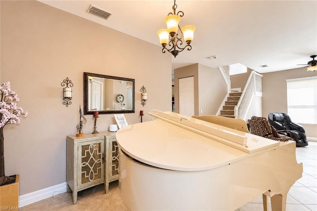 10471 Winged Elm Ln Property Photo 6