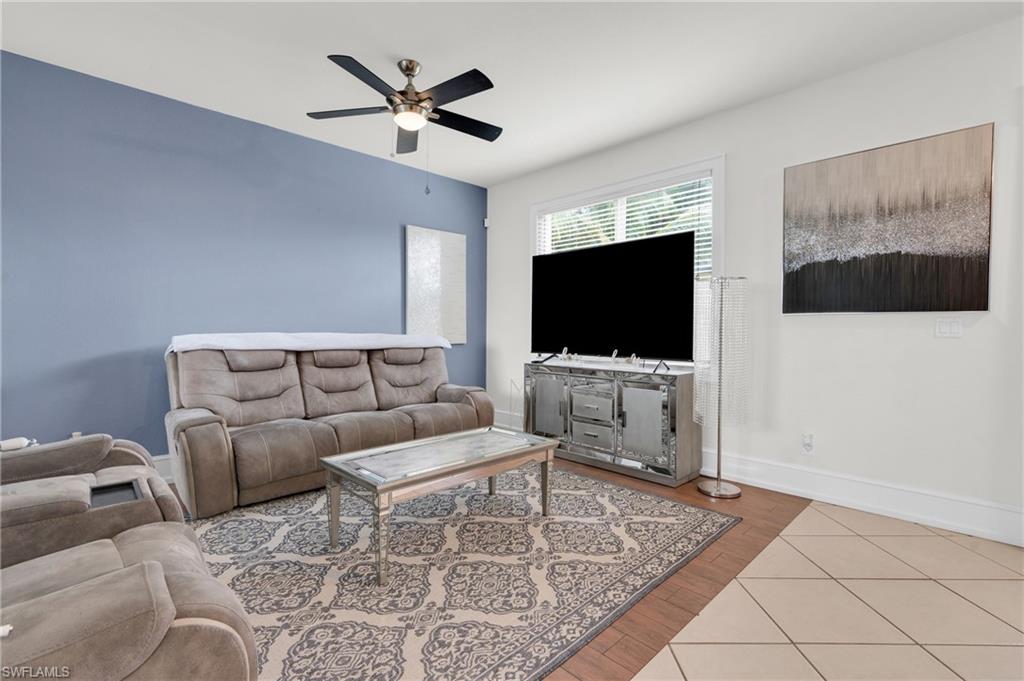 5562 Benton St Property Photo 15