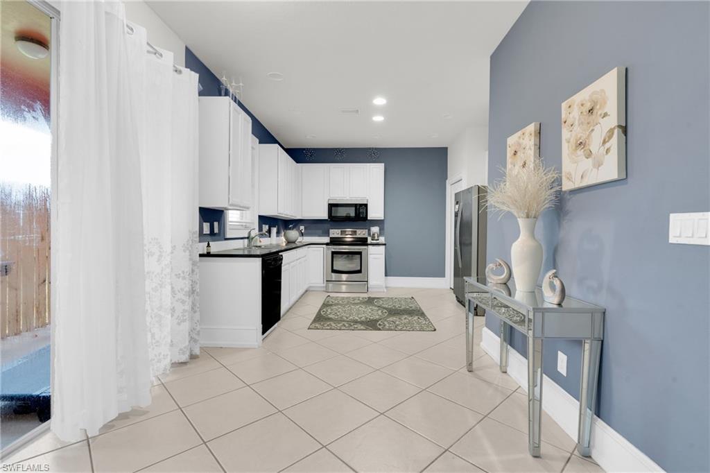 5562 Benton St Property Photo 22