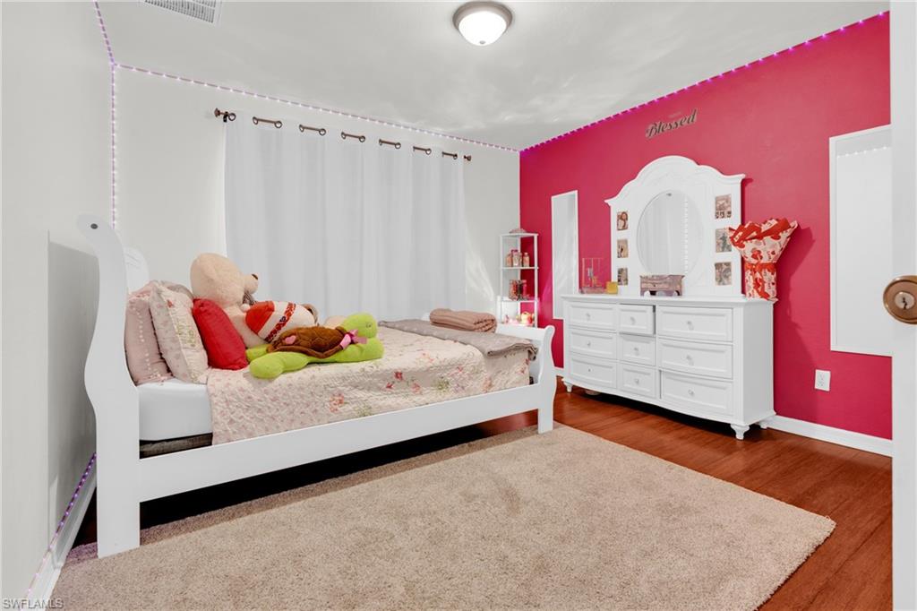 5562 Benton St Property Photo 28