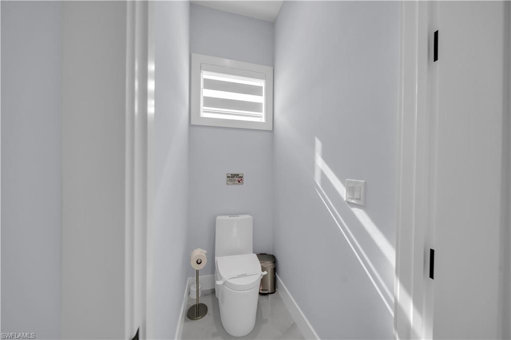 329 Ne 6th St Property Photo 27