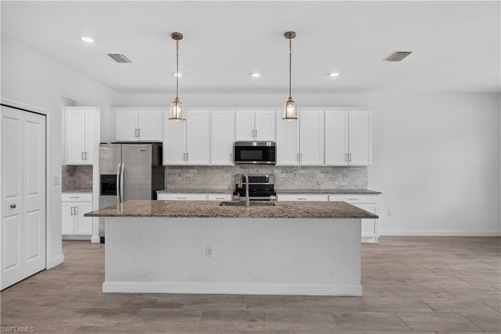 11436 Canopy Loop Property Photo 15