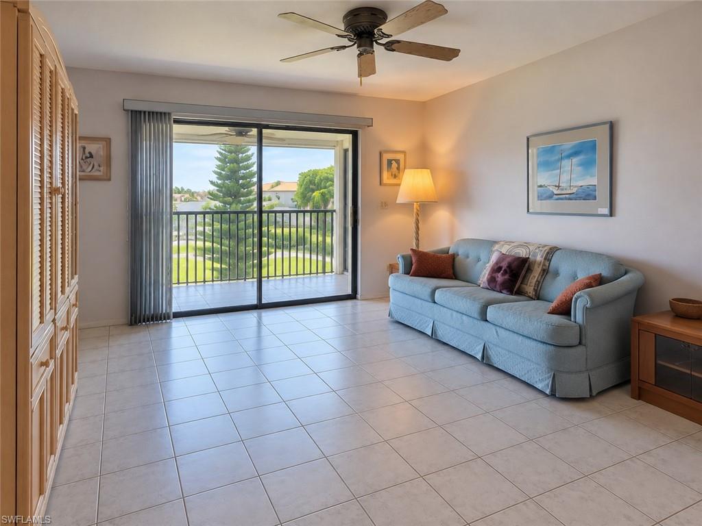 11220 Caravel Cir 308 Property Photo 8