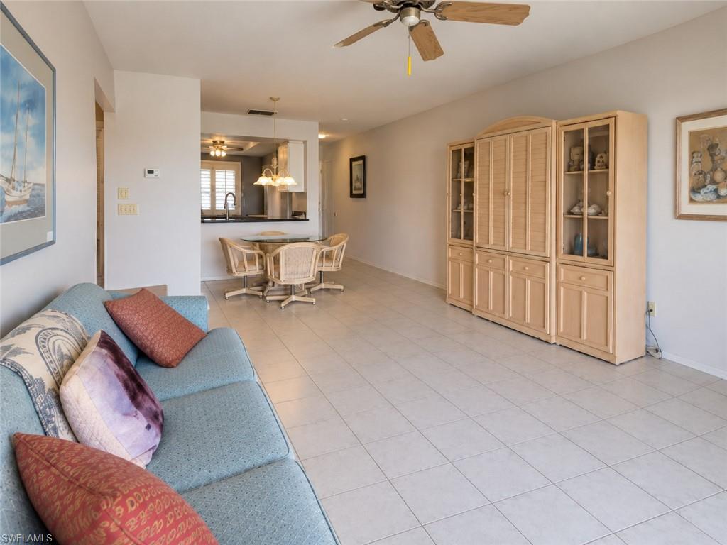 11220 Caravel Cir 308 Property Photo 9