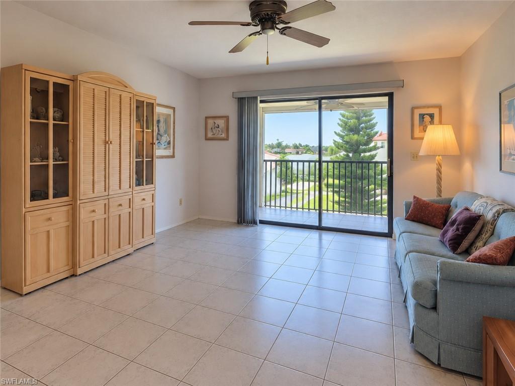 11220 Caravel Cir 308 Property Photo 10