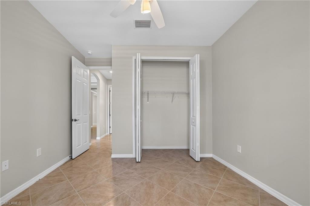 8051 Venetian Pointe Dr Property Photo 27