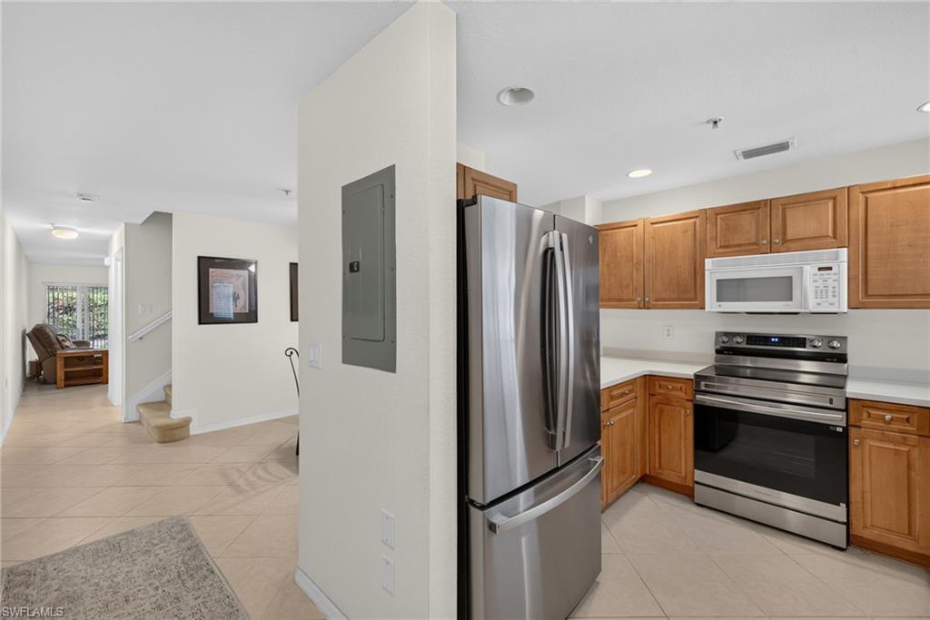 9400 Ivy Brook Run 108 Property Photo 2