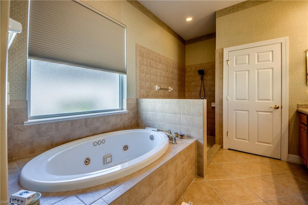 10530 Bellagio Dr Property Photo 17