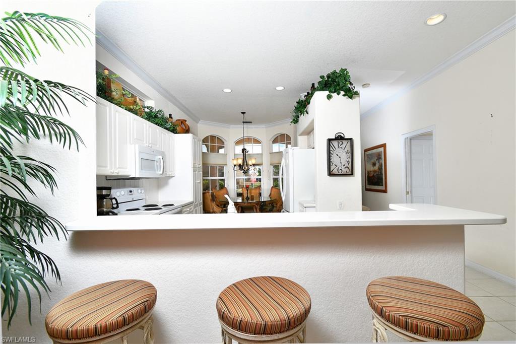 2097 Oxford Ridge Cir Property Photo 16
