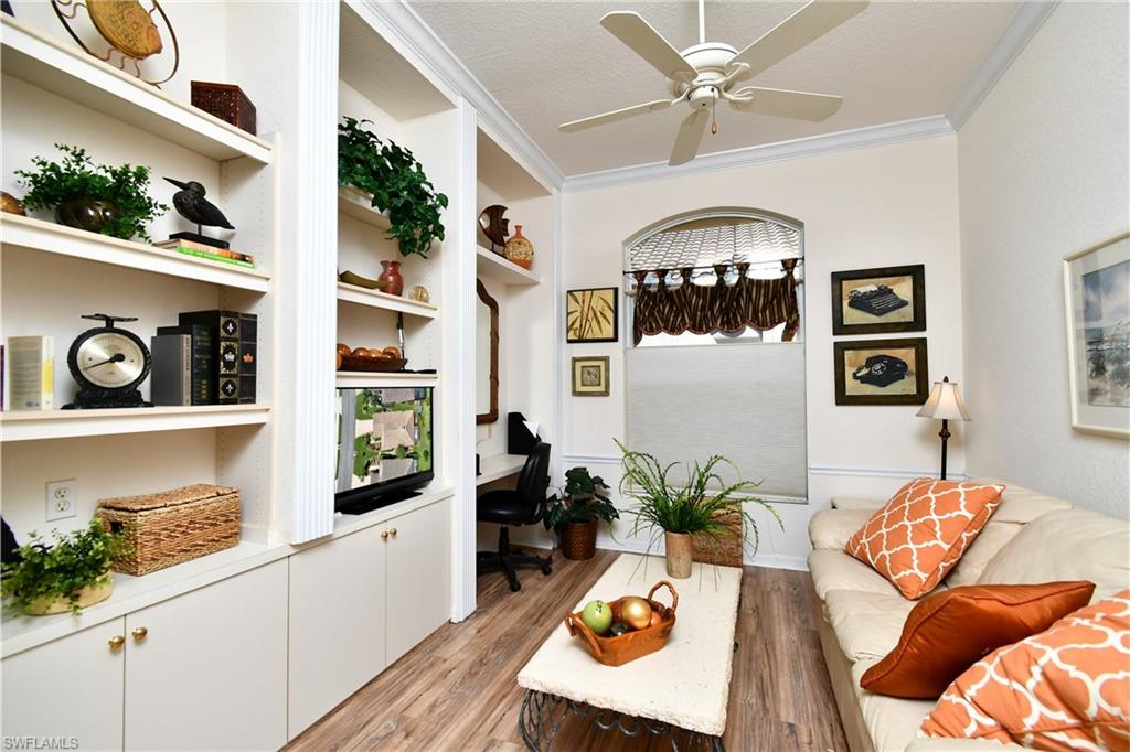 2097 Oxford Ridge Cir Property Photo 17