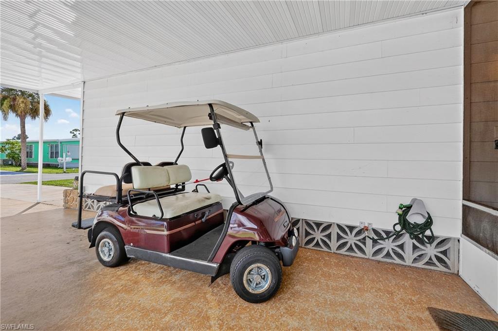 633 Forest Palm Ct Property Photo 4