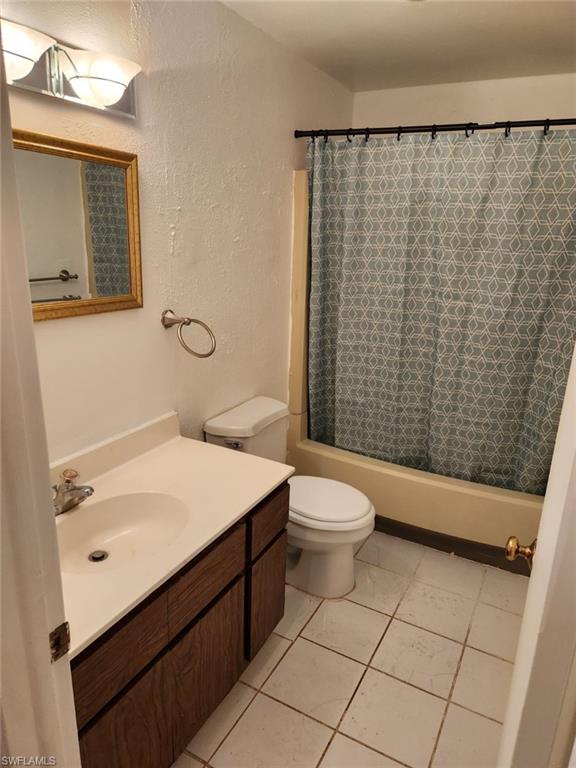 6160 Principia Dr 2 Property Photo 11