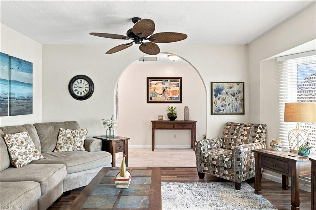 6829 Carmelle Dr Property Photo 12