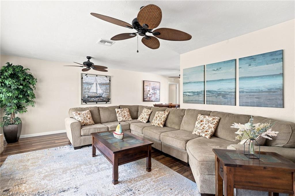 6829 Carmelle Dr Property Photo 13