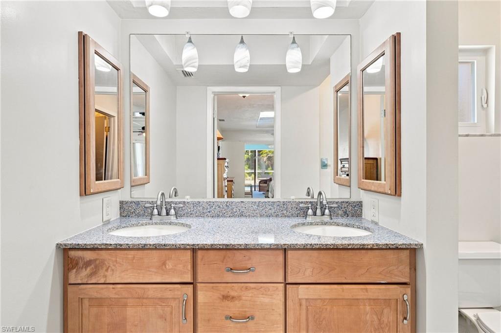 6829 Carmelle Dr Property Photo 17