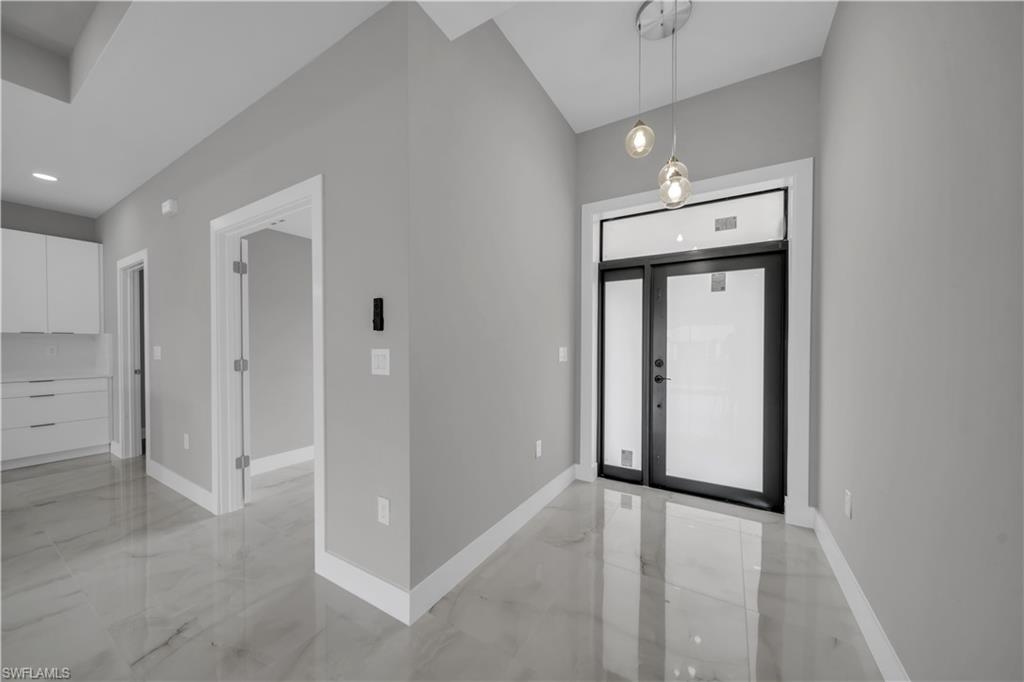 2507 39th St Sw Property Photo 6