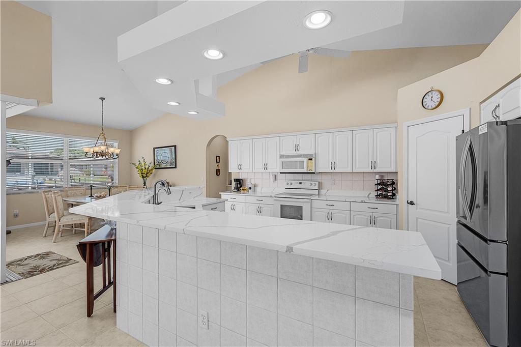 1210 Se 21st Ave Property Photo 8