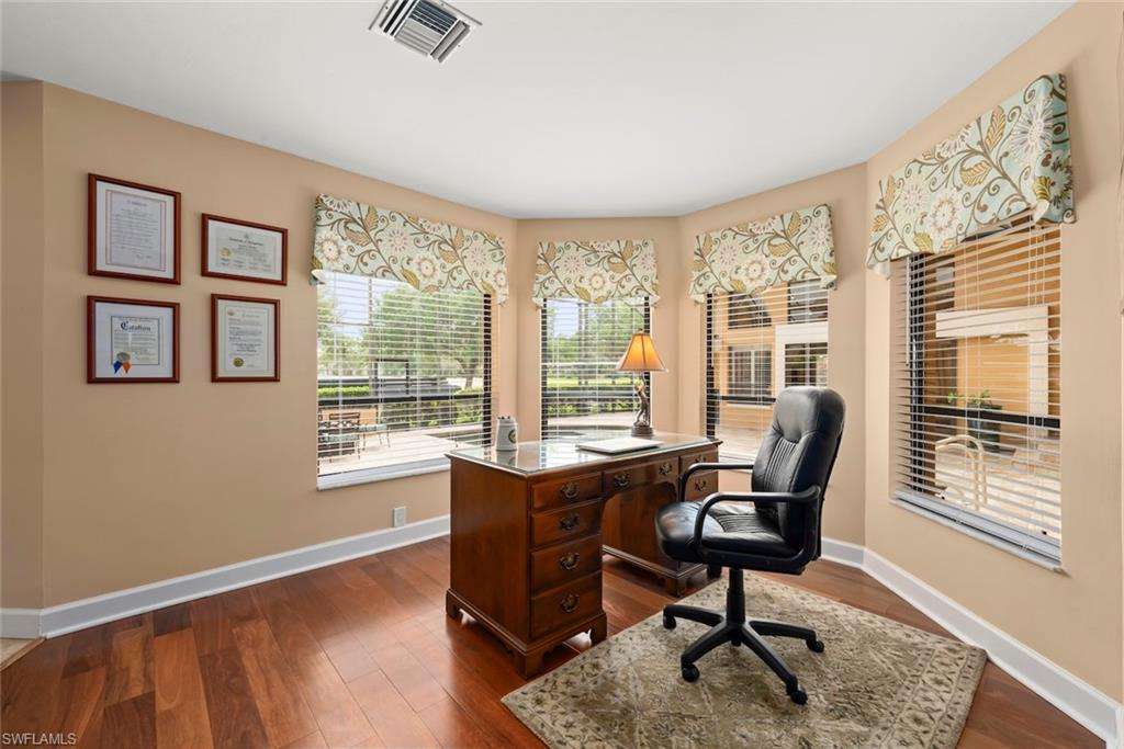 15241 Tweedale Cir Property Photo 8