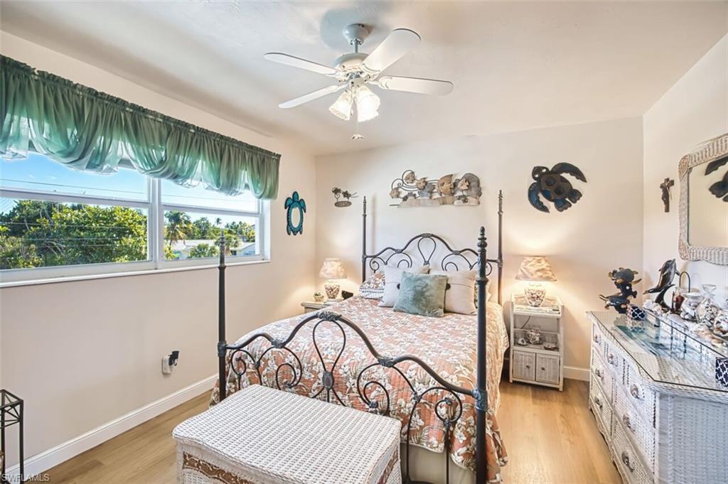 601 Periwinkle Way D-7 Property Photo 22