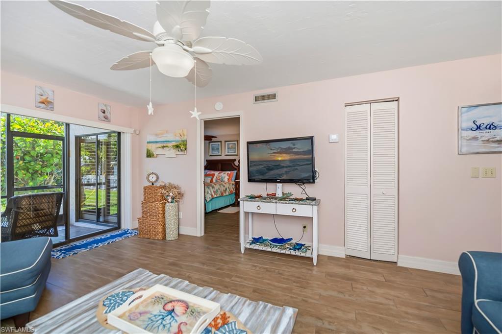 5255 Coronado Pkwy 4 Property Photo 8