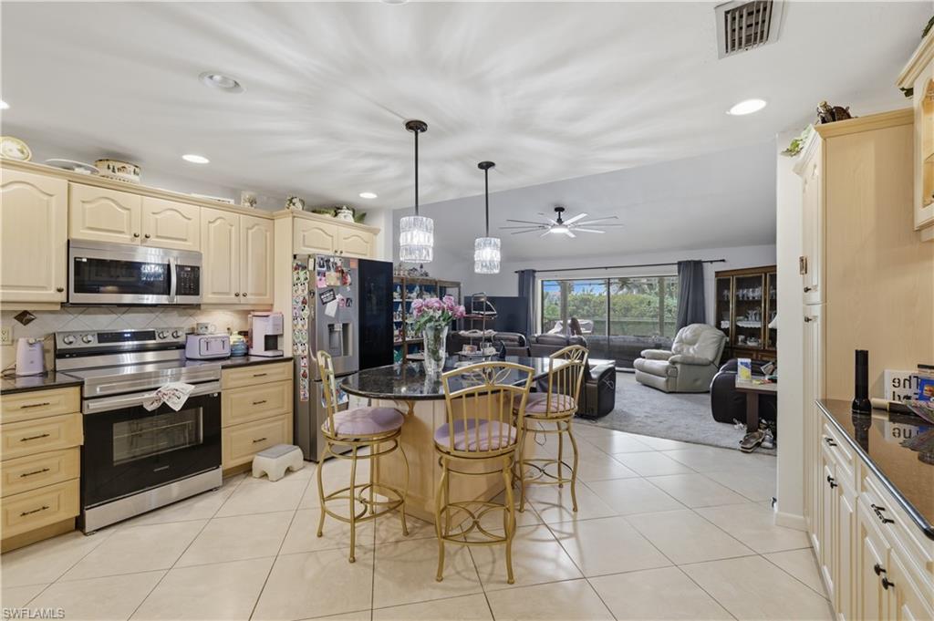 4448 Beechwood Lake Dr Property Photo 10