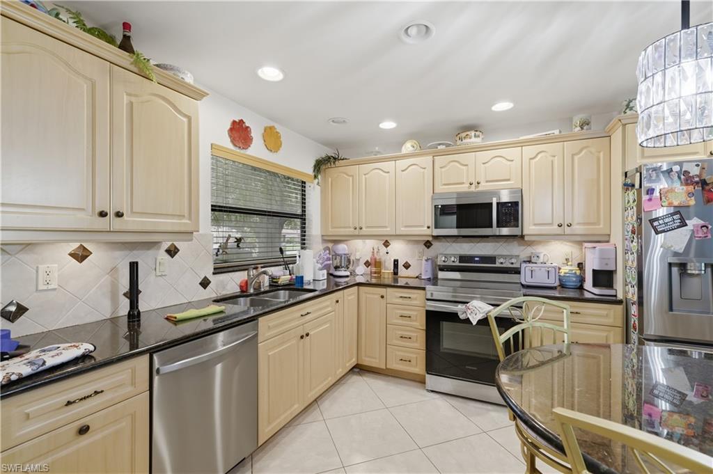 4448 Beechwood Lake Dr Property Photo 13