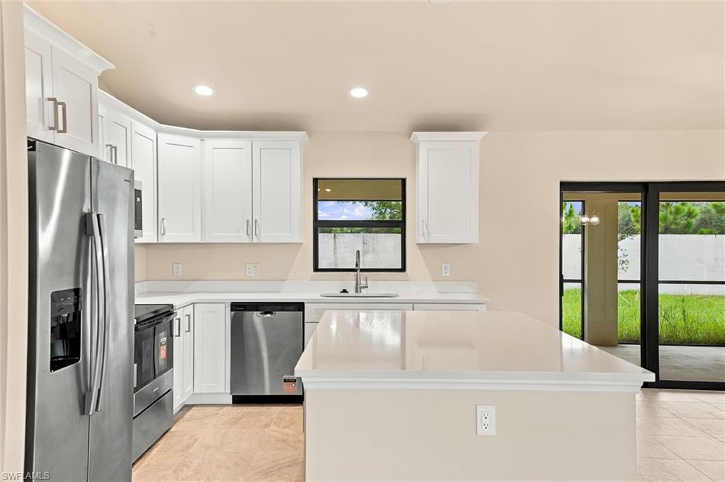 1644 Coral Point Dr Property Photo 8