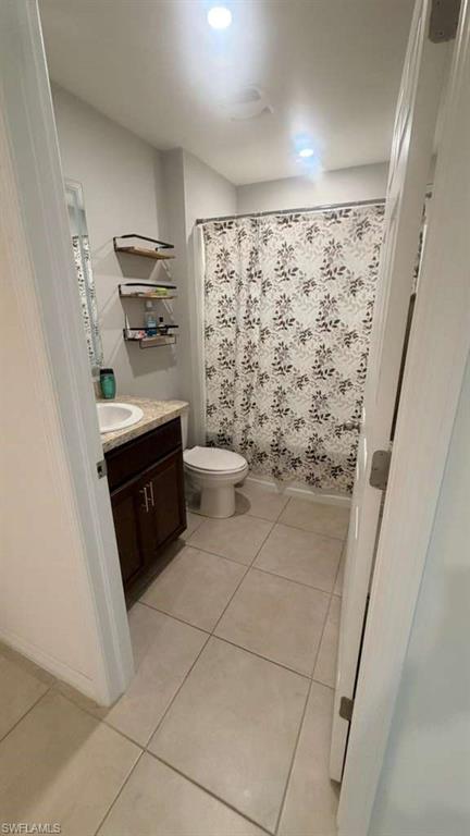 1004 Ne 36th Ter Property Photo 16