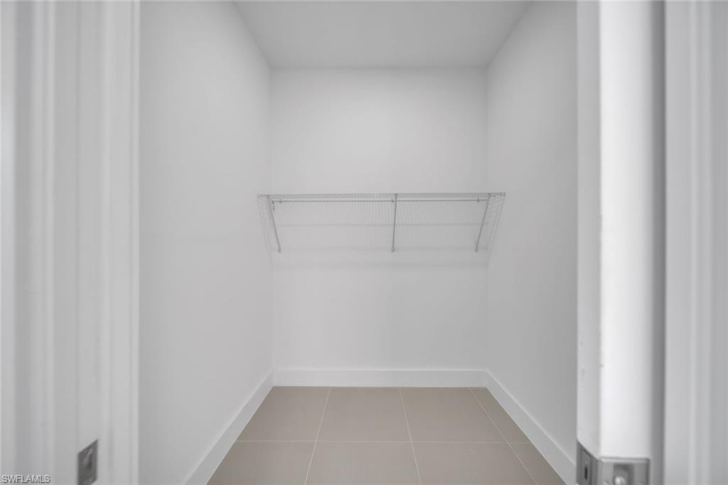 523 Harry Thayer Ave S Property Photo 13