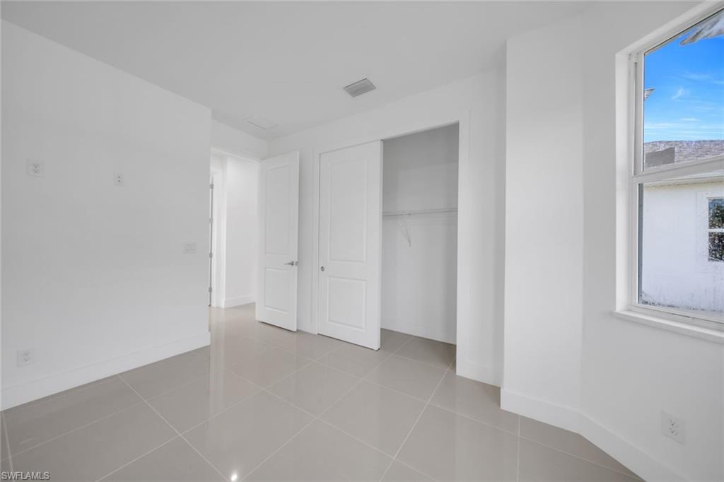 523 Harry Thayer Ave S Property Photo 19