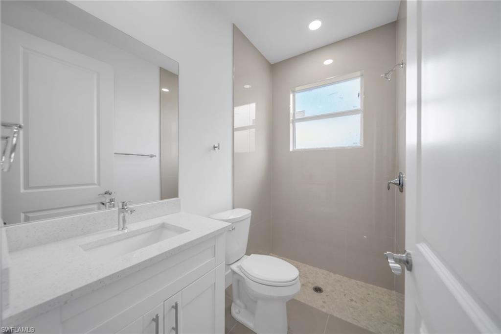 523 Harry Thayer Ave S Property Photo 20