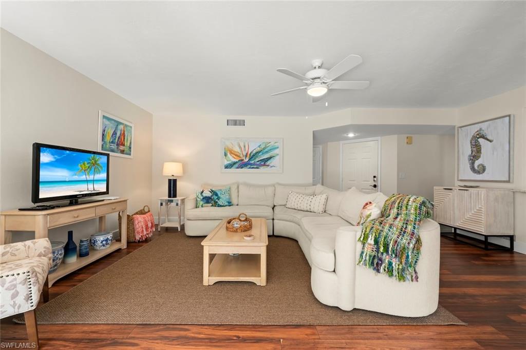592 Beachwalk Cir 105 Property Photo 7