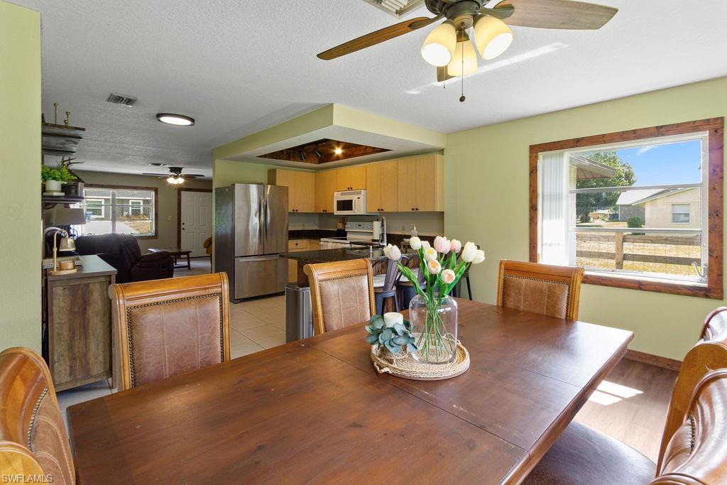 30097 Elm Rd Property Photo 11