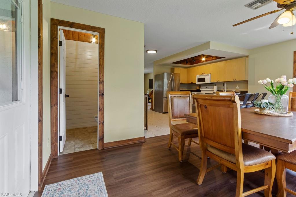 30097 Elm Rd Property Photo 12