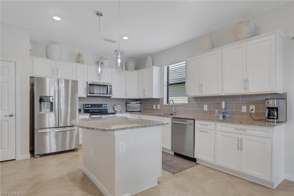 16250 Rosemallow Ln Property Photo 5