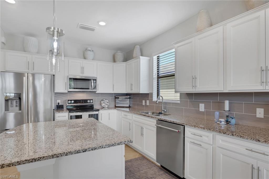 16250 Rosemallow Ln Property Photo 6