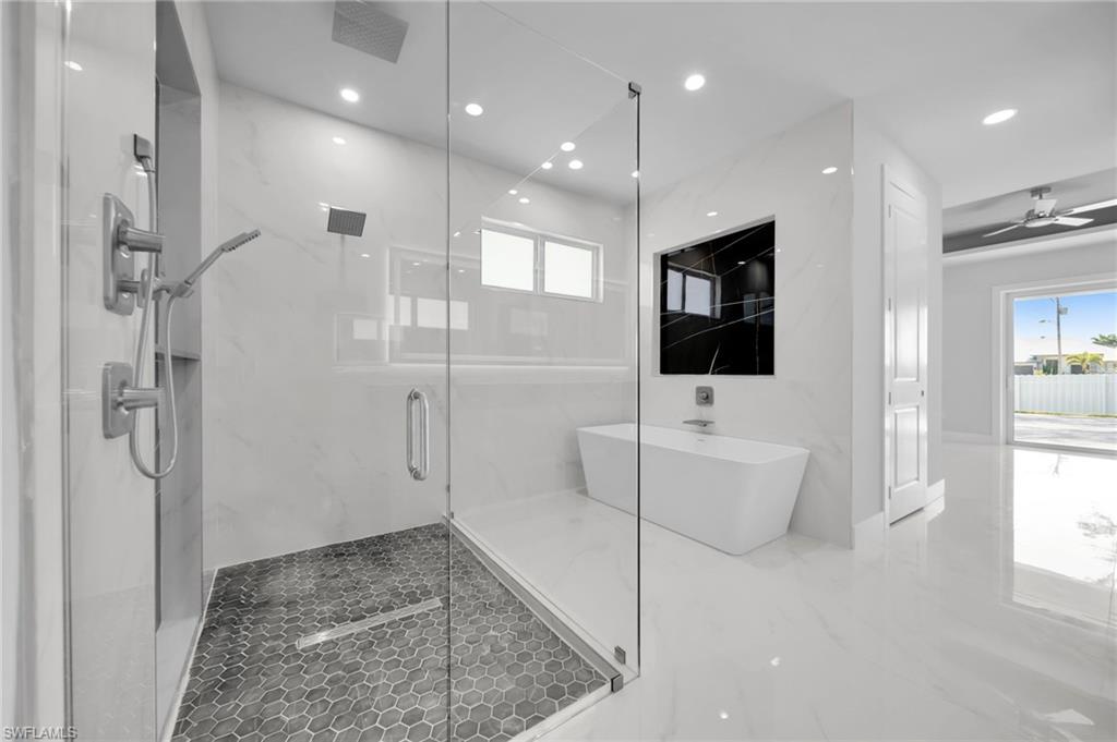 1107 Nw 40th Pl Property Photo 22