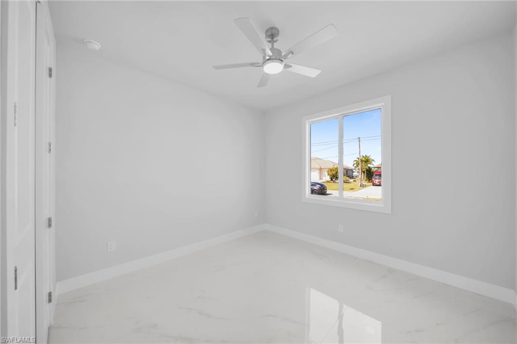 1107 Nw 40th Pl Property Photo 27