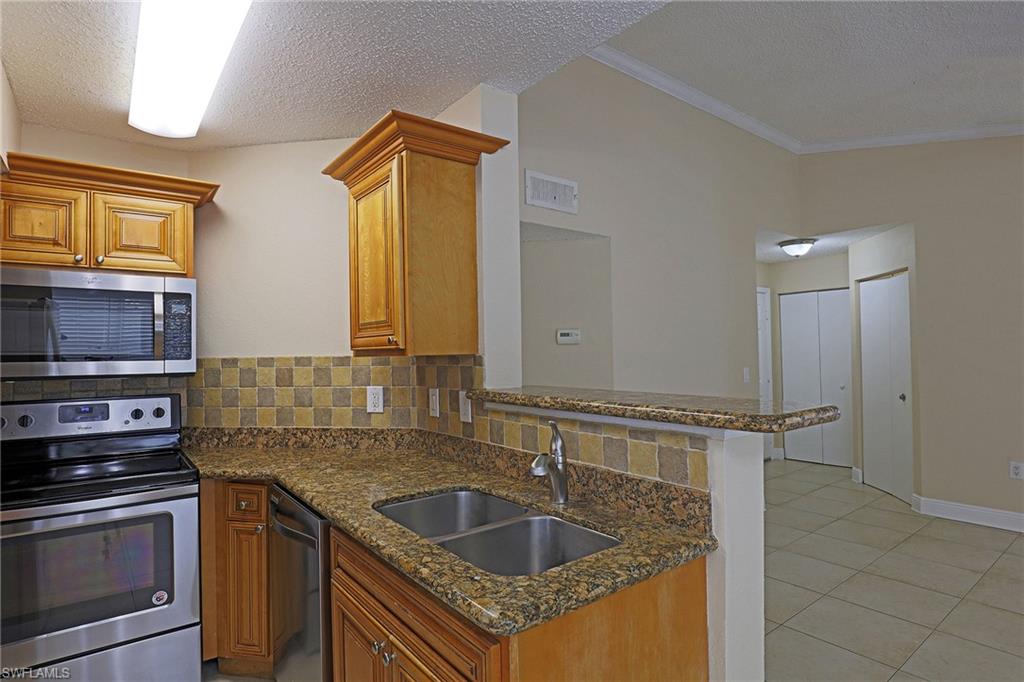 12601 Equestrian Cir 1104 Property Photo 2