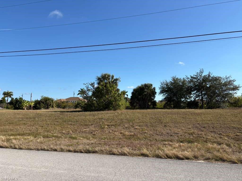 1203 Nw 9th Pl Property Photo 3