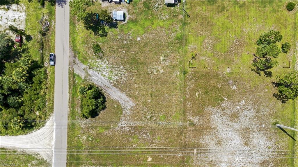 30268 Holly Rd Property Photo 5