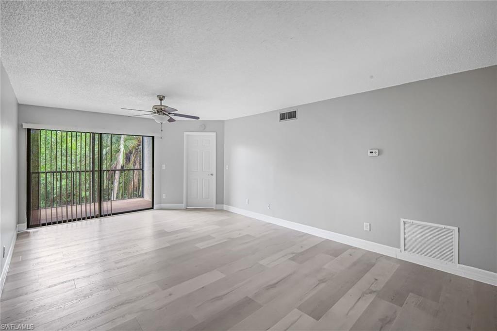 15206 Parkside Dr 102 Property Photo 4