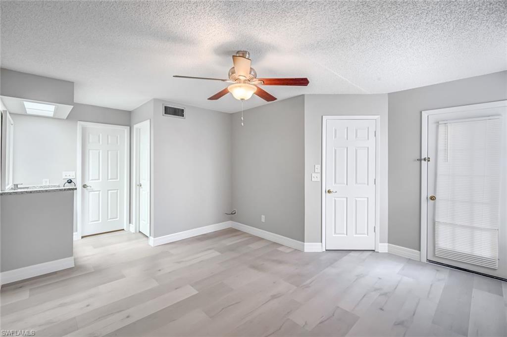 15206 Parkside Dr 102 Property Photo 7