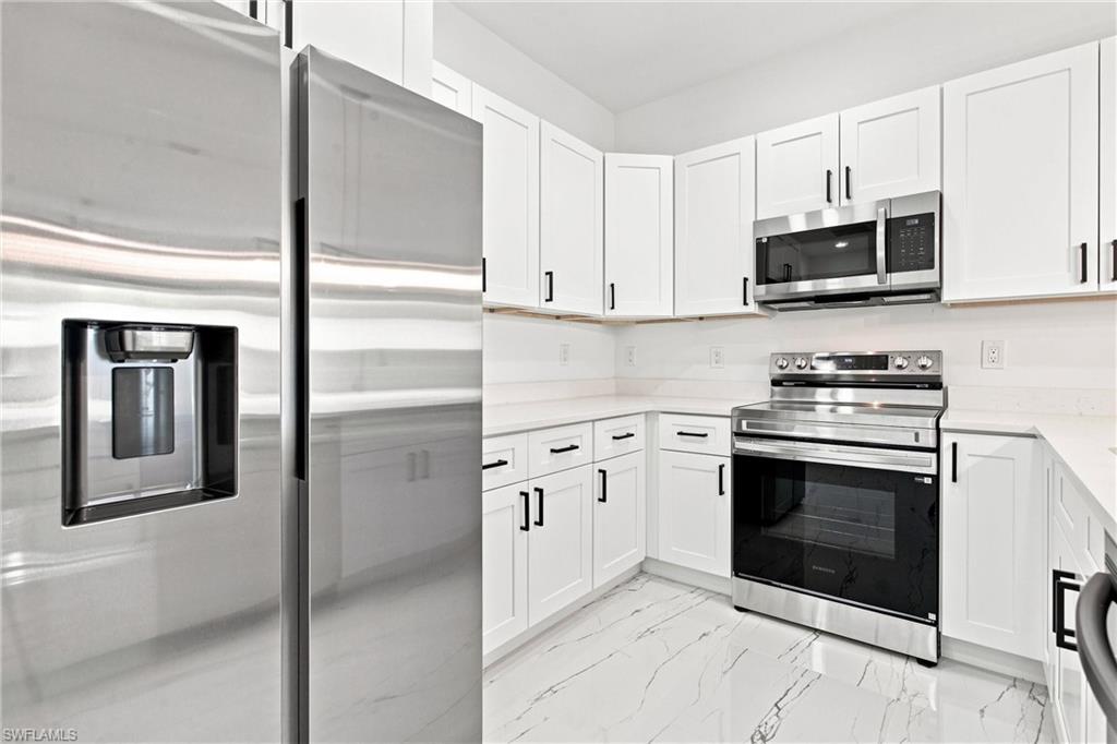 2421/2423 Herb Ave S Property Photo 13